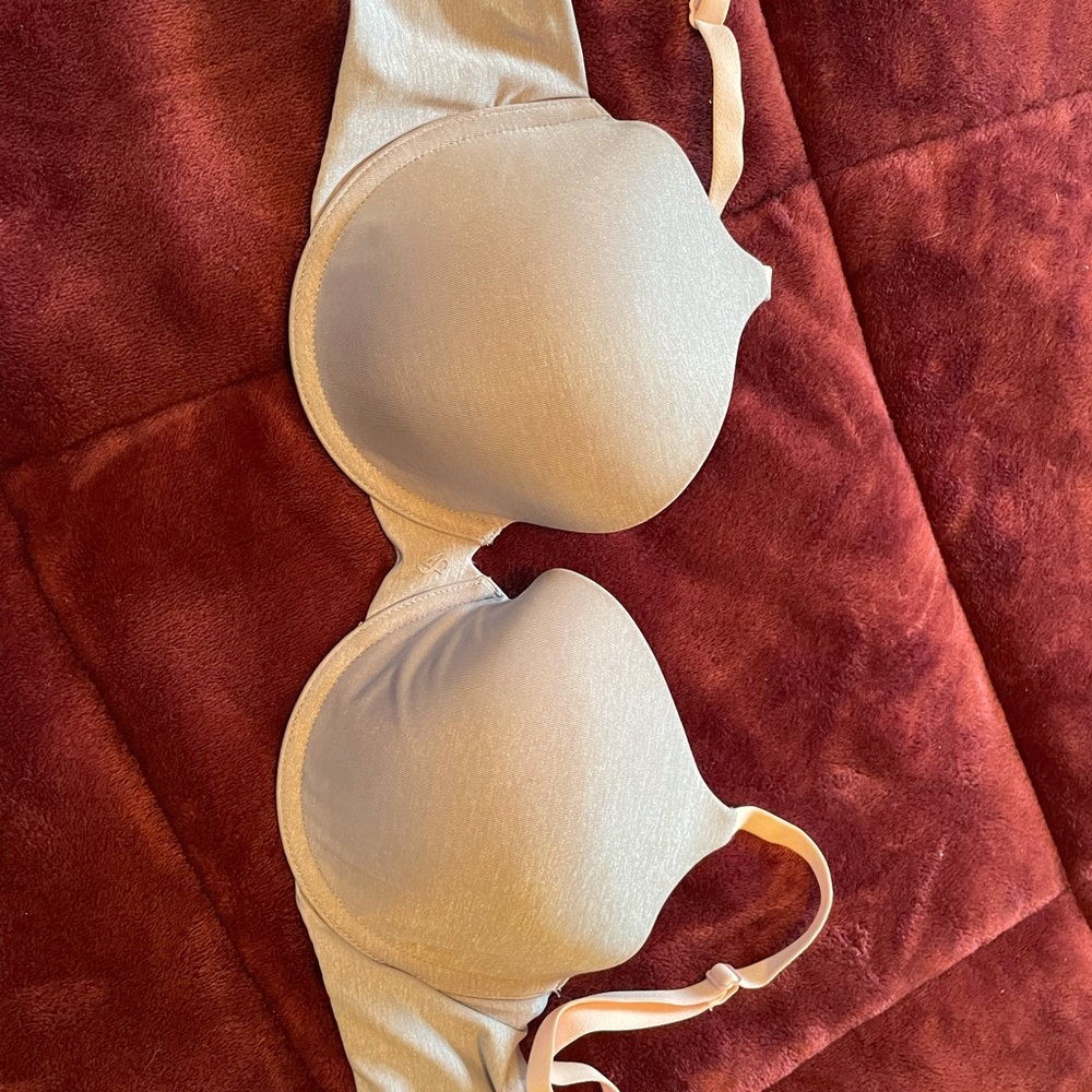 Victoria’s Secret Gray/Pink two-tone 34D UPLIFT SEMI DEMI